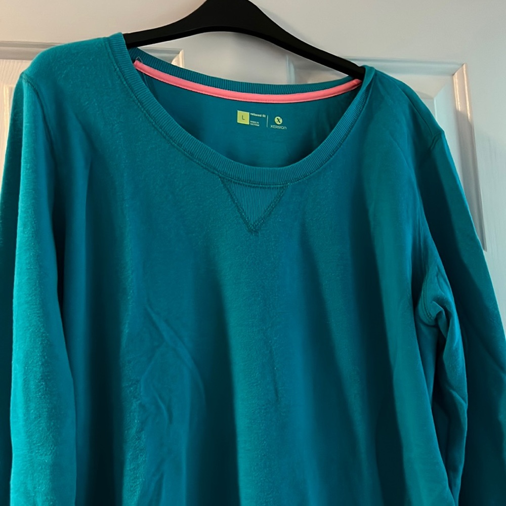 Teal light sweatshirt